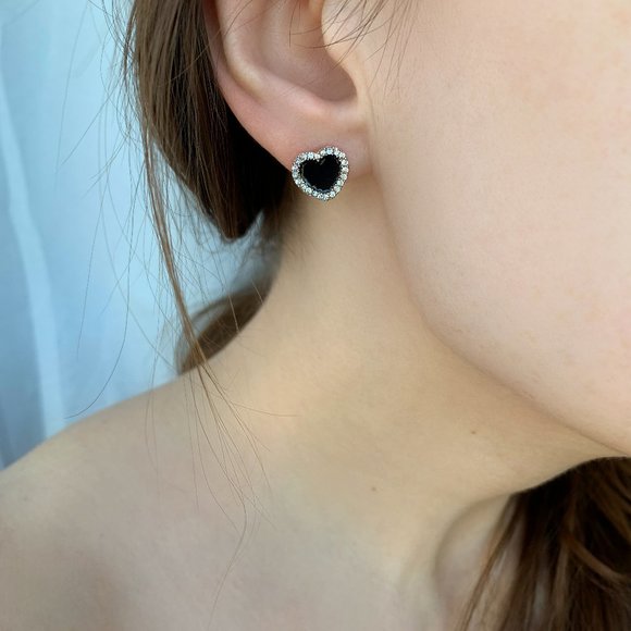 Heart Earrings - Picture 7 of 8